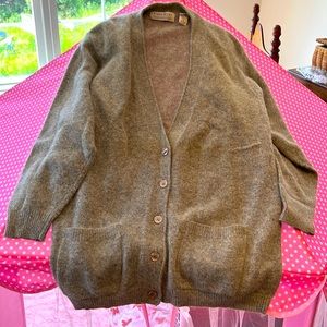 Long length lambs wool blend cardigan with pockets and buttons nearly new